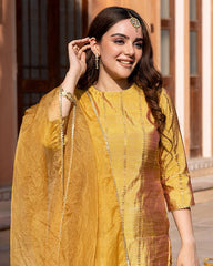 Claudia Black Enamel Gold